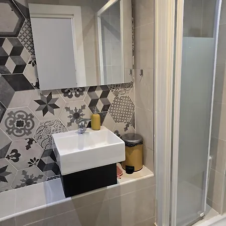 T2 Neuf Avec Terrasse Plein Sud A 6 Min Apartmán Nice